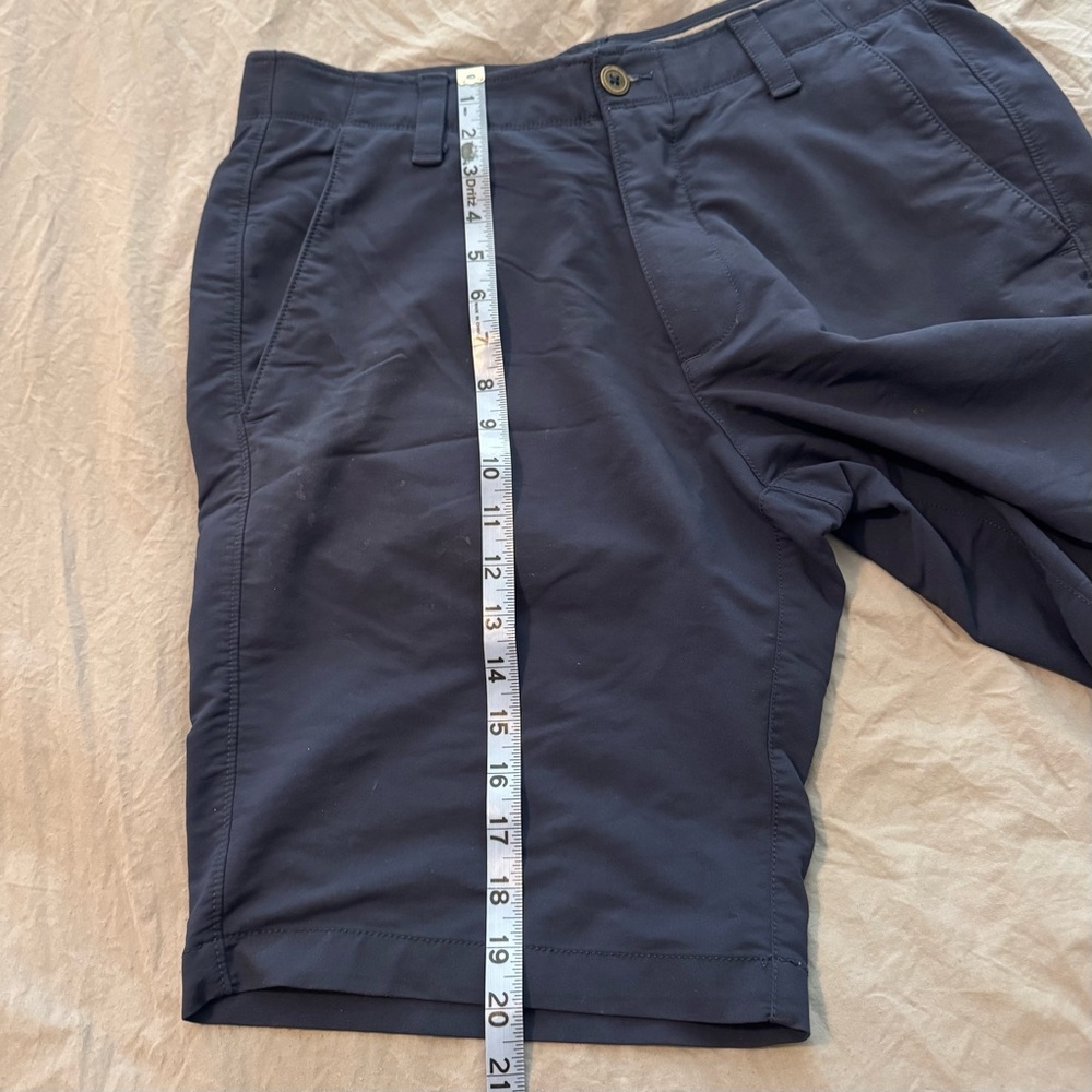 Under Armour Men’s Shorts Nylon/Polyester Blend Golf Shorts Size 32 - Picture 6 of 8